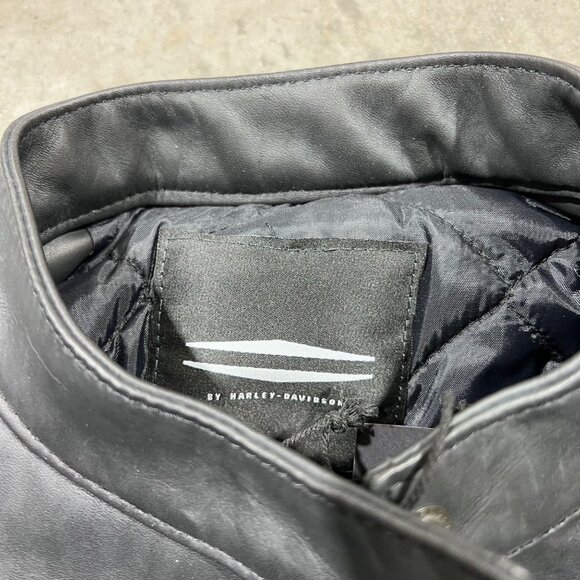 $895 NWT HARLEY DAVIDSON WOMEN'S FITTED CAFE RACER LEATHER JACKET - Picture 6 of 8